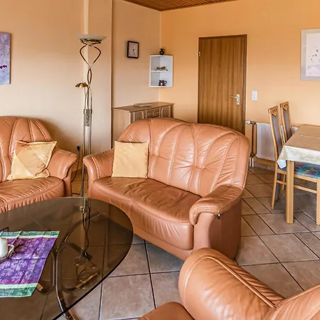 1 Bedroom Amazing In Apartment